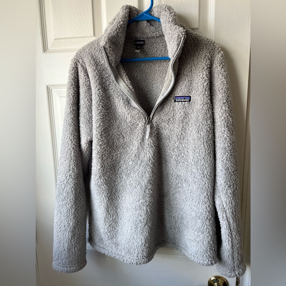 Womans Patagonia pullover size large